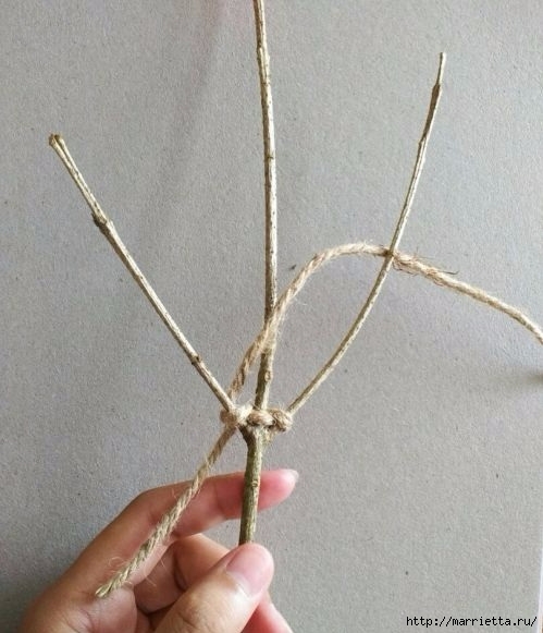 Декоративные листики из веточек и шпагата Декоративные листики из веточек и шпагата Декоративные листики из веточек и шпагата