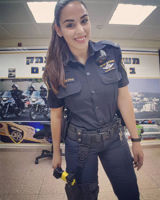 Как Познакомиться С Девушкой Полицейской