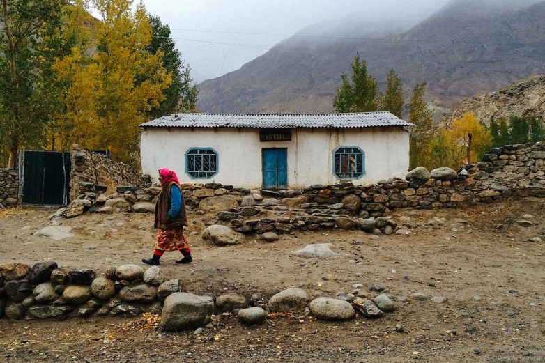 Из первых уст: будни гостеприимного Таджикистана Давладбек, таджики, когда, Давладбека, может, Россию, работу, мельницу, очень, семье, можно, чтобы, России, который, хорошо, имеет, работы, крепости, только, дождь