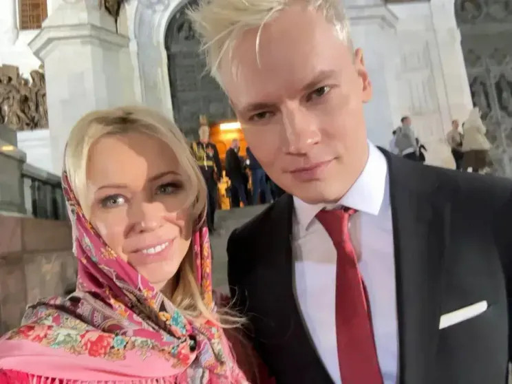 Шаман и Екатерина Мизулина показали, как готовятся к Пасхе Екатерина, Мизулина, Шаман, куличи, МизулинаШаман, Шамана, женат, Мартыновой, видео, Мизулиной, ШаманШаман, Екатерины, местном, около, стоимостью, тысяч, рублей, главным, Laurent, гостем