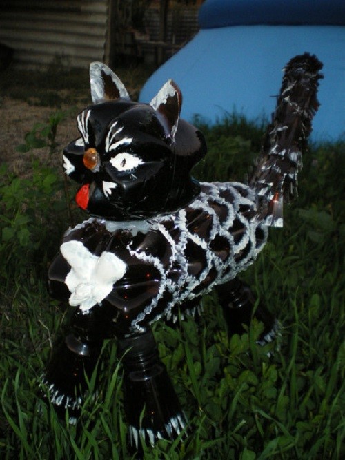 Что можно сделать из пластиковых бутылок своими руками для дачного участка, сада и огорода Что можно сделать из пластиковых бутылок своими руками для дачного участка, сада и огорода идеи