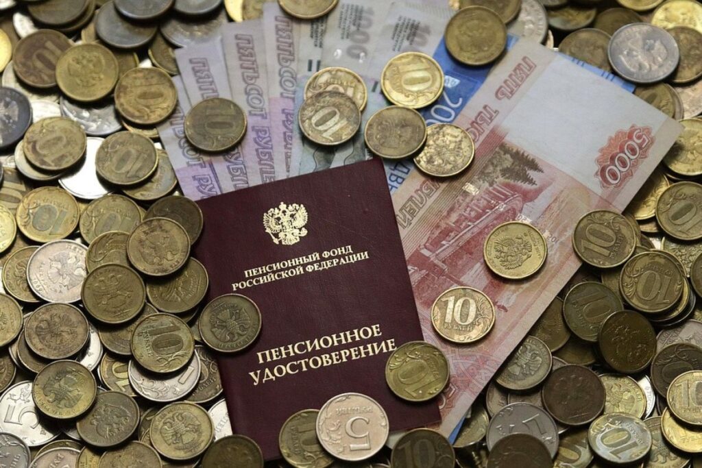 Эксперт Сафонов рассказал, как пенсии могли бы догнать зарплаты по темпам роста