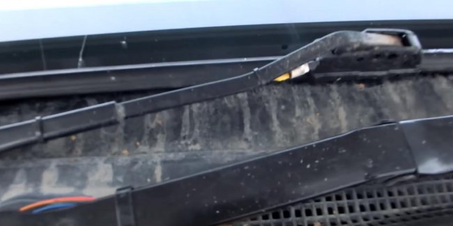 Дворники с подогревом Дворники с подогревом автомобили,дворники с подогревом,ремонт автомобилей,тюнинг