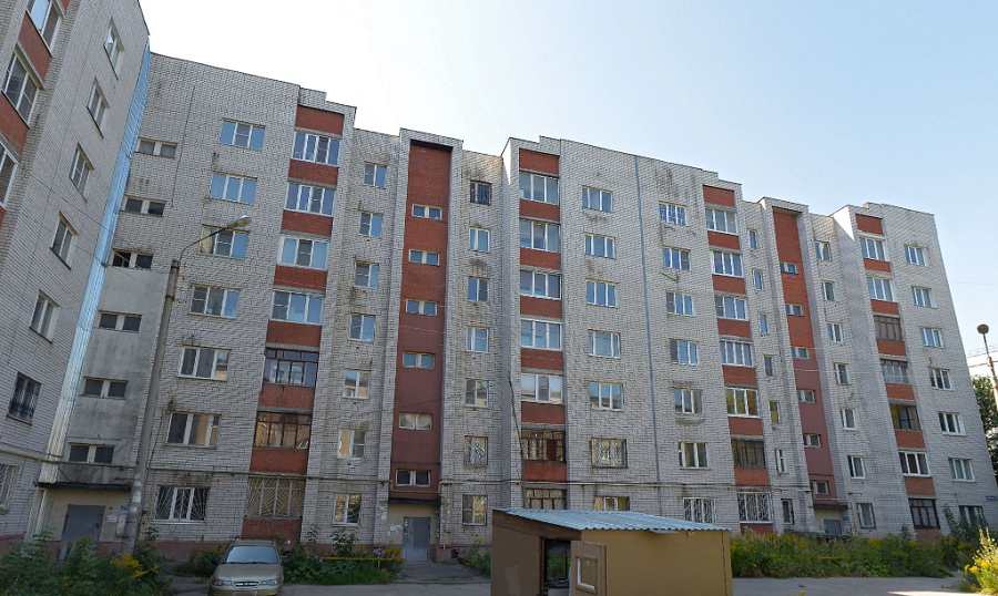 Семь квартир пока не расселили из аварийного дома на улице Ломоносова