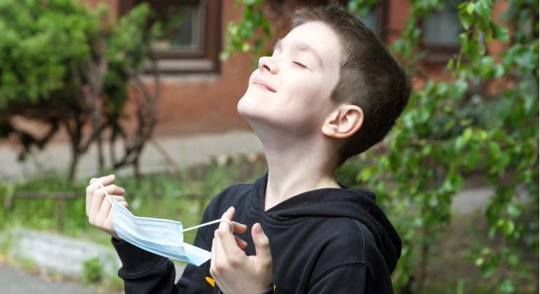 Испания оживает, в Бенидорме полно турсистов