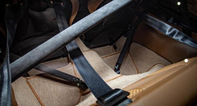 Два редких рестомода Porsche 911 выставили на продажу в Германии Автомобили