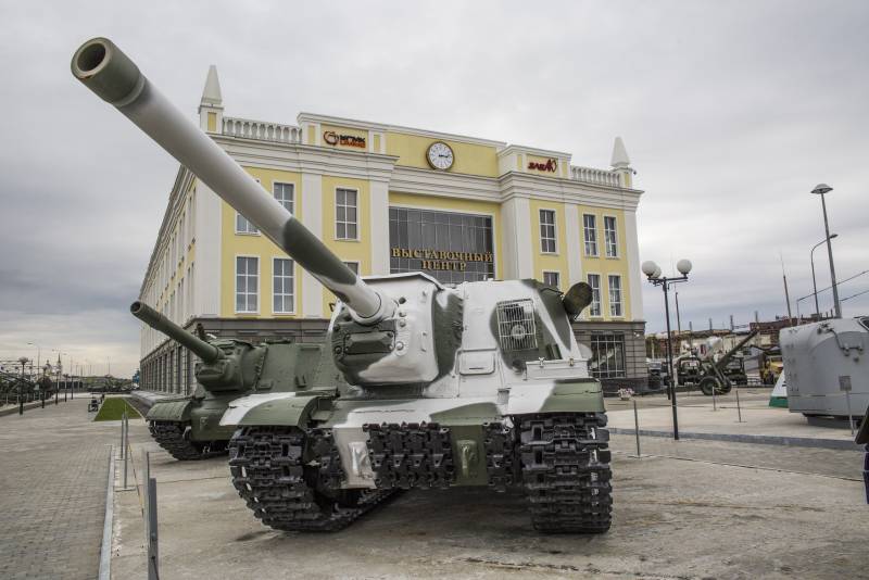 Рассказы об оружии. ИСУ-122: трудный путь фронтовика оружие