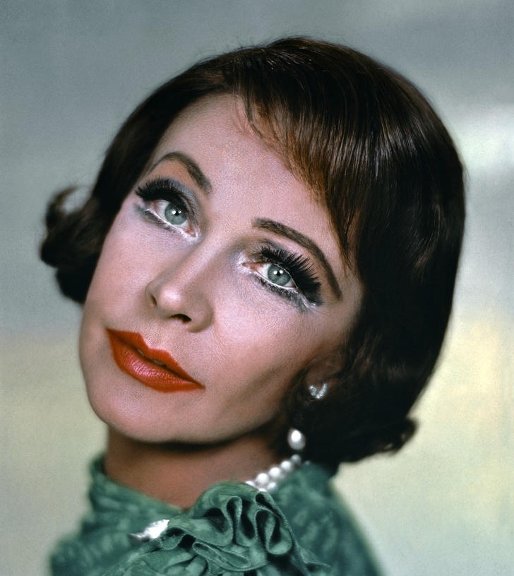 Как первая красавица Голливуда жила и снималась вопреки болезни, которую принимали за дурной характер загадочность,знаменитости,интересное,очарование,фотографии