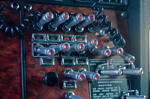 Никогда мы не будем братьями: почему водителям грузовых и легковых автомобилей трудно дружить? Никогда мы не будем братьями: почему водителям грузовых и легковых автомобилей трудно дружить? авто и мото,автоновости