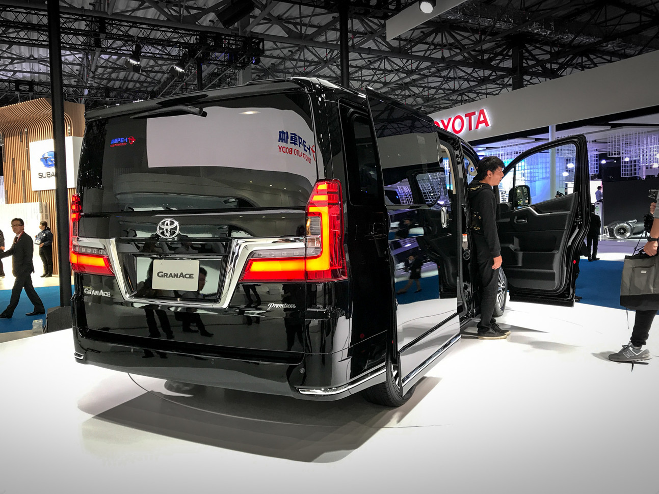 В Токио представлена по-настоящему богатая Toyota toyota,Марки и модели,Новые модели