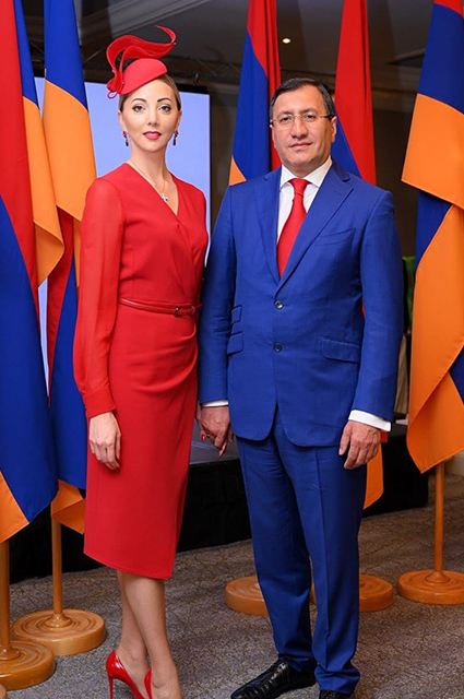 Бывшая жена миллиардера Аркадия Ротенберга Наталья заявила об участии в выборах в Армении Новости