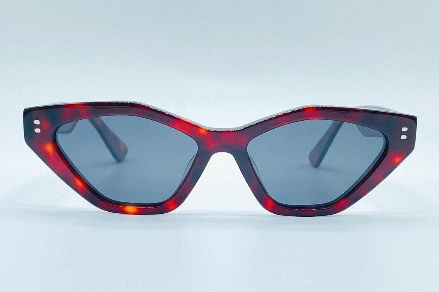 Солнцезащитные очки, Redberry, 17 000 руб. (moloko-glasses.ru)