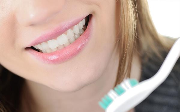 Что нужно знать при отбеливании зубов?