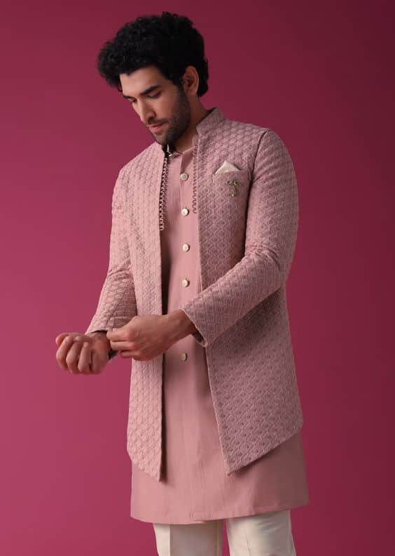Men's Casual Kurtas: How to Style Them in Different Ways