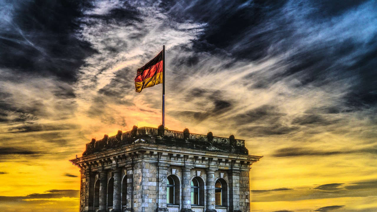 Канцлер ФРГ Шольц лишился поддержки народа из-за санкций против России