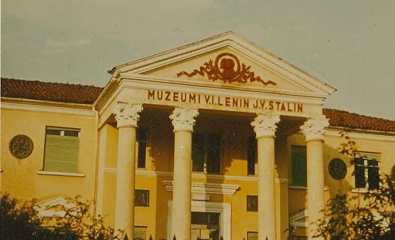 Посмертная судьба Сталина. Тайное стало явным?