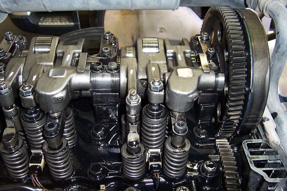 Никогда мы не будем братьями: почему водителям грузовых и легковых автомобилей трудно дружить? Никогда мы не будем братьями: почему водителям грузовых и легковых автомобилей трудно дружить? авто и мото,автоновости