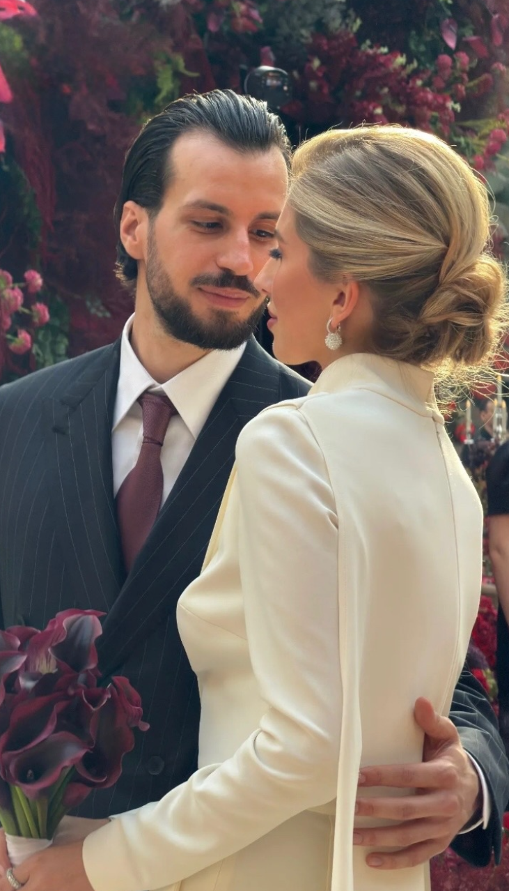 Красный дресс-код и внучка Бориса Ельцина среди гостей: как прошла свадьба дочери олигарха Владимира Аветисяна — Анастасии Аветисян, Халатов, Артур, Анастасия, компании», Владимир, также, Юмашева, свечами, гостей, Мария, платье, Бурмистрова, очень, церемонии, отношения, «Средневолжской, газовой, настоящее, вечер