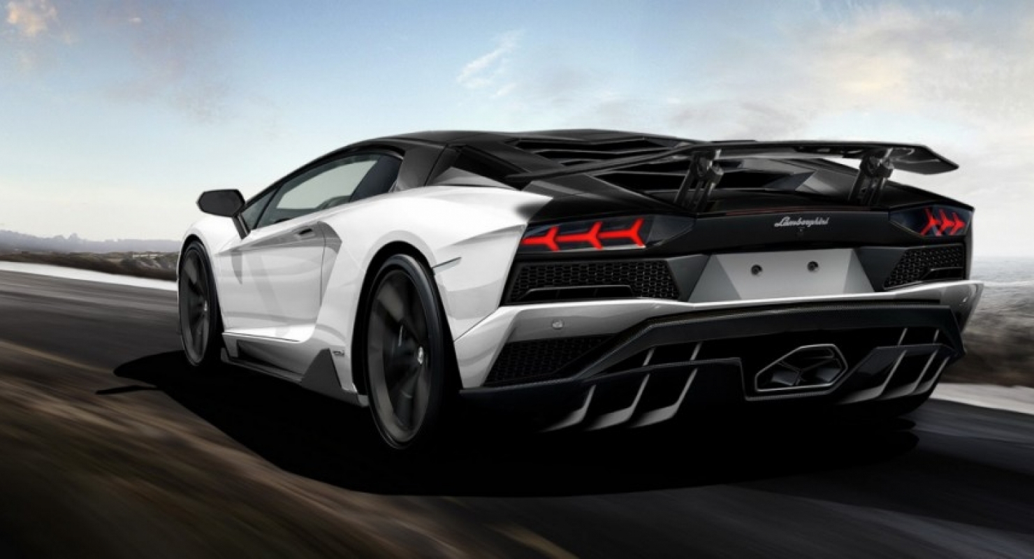 На Авто.ру продают очень мощный карбоновый Lamborghini Aventador от Mansory
