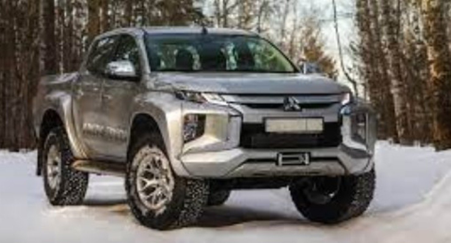 Mitsubishi L200 получил внедорожную версию Arctic Trucks Автомобили