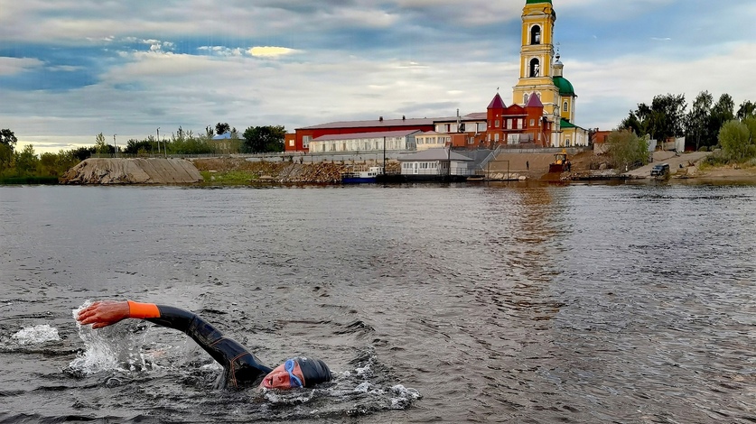 За 6 часов башкирец проплыл 17 км по Каме по маршруту Камбарка - Николо-Березовка
