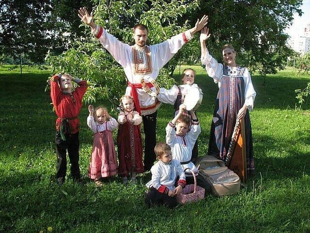 ПОЧЕМУ В СЕМЕЙНОЙ ЖИЗНИ ВОЗНИКАЮТ СЛОЖНОСТИ?