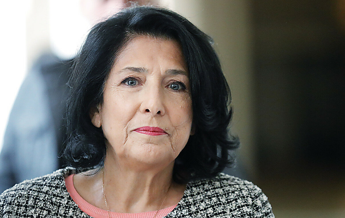 Грузия не снижает оборотов. Антироссийская риторика Зурабишвили на форуме.Россия всегда виновата.