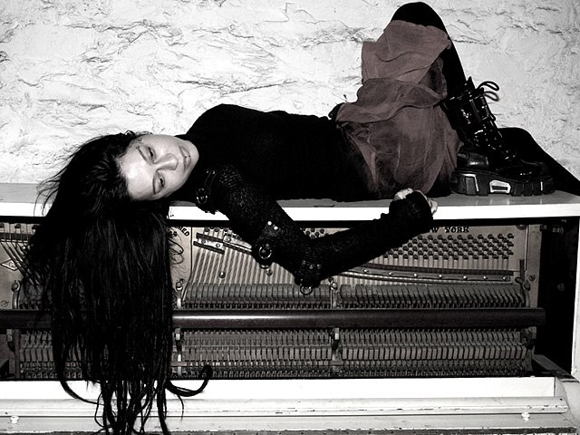 Певица Наргиз показала поклонникам, как выглядела с длинными волосами наргиз,наши звезды,новости,скандал,шоу,шоубиz,шоубиз