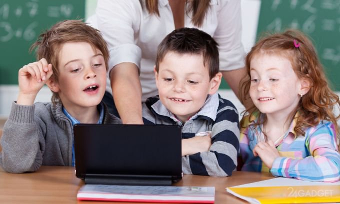 С первого класса — за компьютер