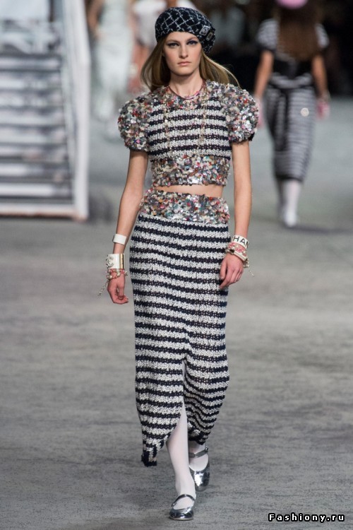 Chanel 2019 круизная коллекция Chanel 2019 круизная коллекция
