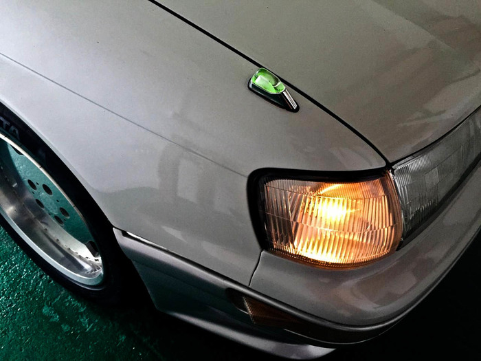 Как габаритные светлячки на японских авто светят без лампочек? курилка марки и модели