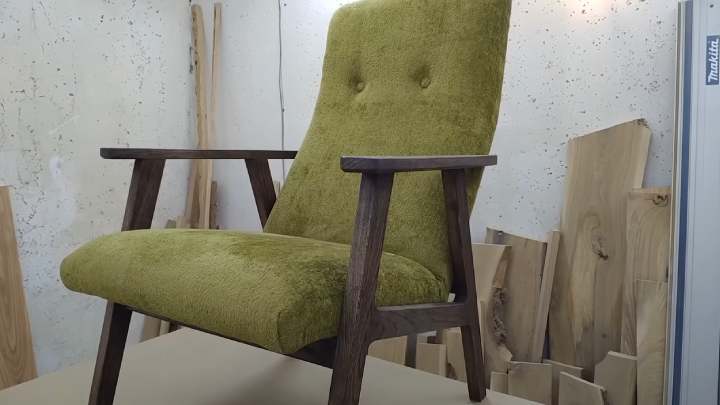 Как превратить старое советское кресло в стильный предмет интерьера закрепить, можно, сделать, кресло, старой, основание, помощью, ткань, Новое, впишется, интерьер, дерева, степлераПеретянуть, новую, вырезав, поролономИ, струбцинами, новым, полного, временем