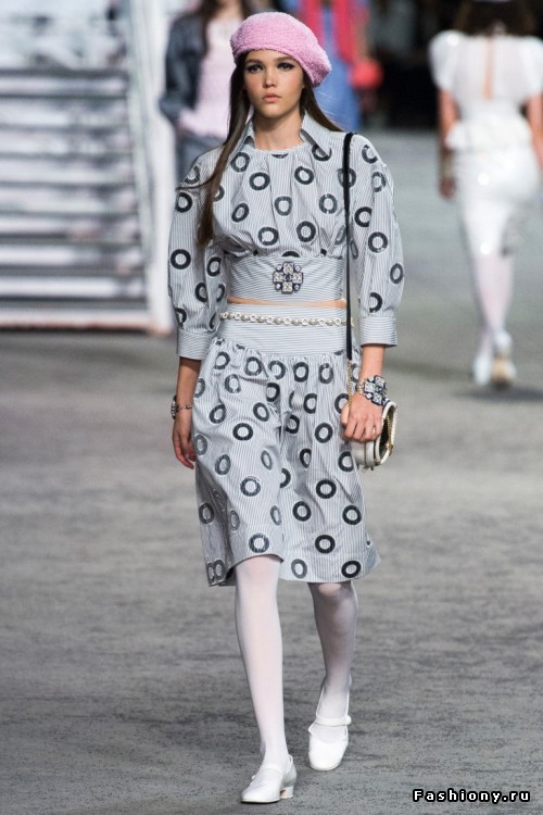 Chanel 2019 круизная коллекция Chanel 2019 круизная коллекция