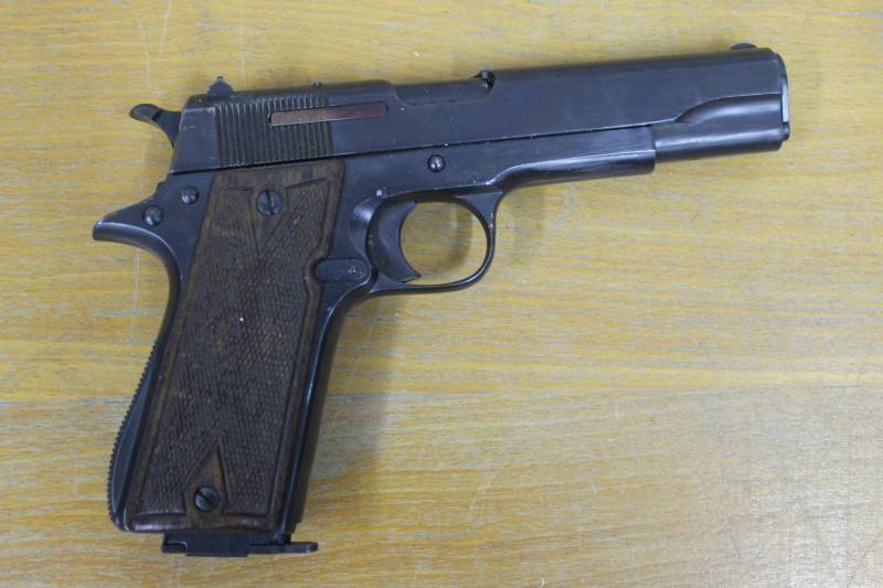 «Испанские кольты» – пистолеты «СТАР» «Испанские кольты» – пистолеты «СТАР» оружие