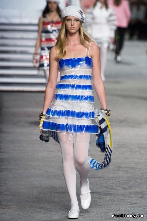 Chanel 2019 круизная коллекция Chanel 2019 круизная коллекция