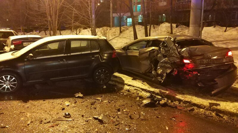 Москва, ДТП на Фестивальной улице водители