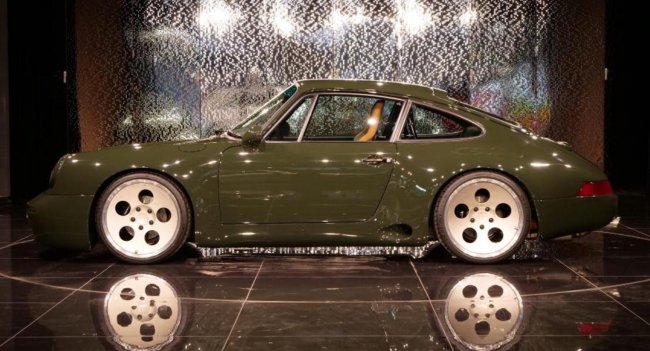 Два редких рестомода Porsche 911 выставили на продажу в Германии Автомобили