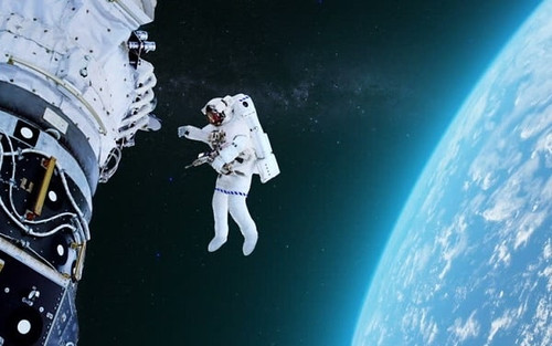 Мистика в космосе: о чем молчат космонавты