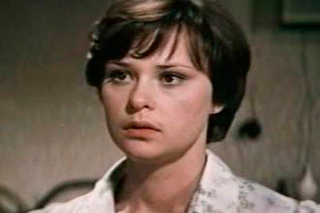 Красавицы российского кино, которые ушли из жизни слишком рано 