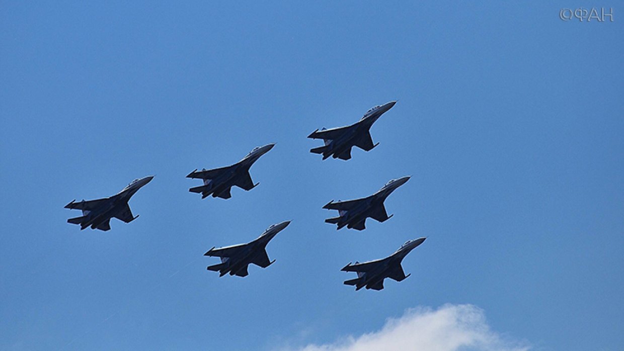 ВКС РФ завершили подготовку к воздушному параду на День Победы