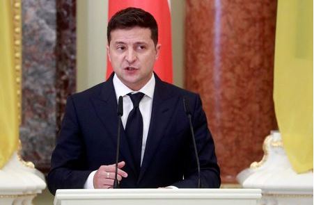 Ukrainian President Volodymyr Zelenskiy speaks during a joint news briefing with Polish President Andrzej Duda (not pictured) as they meet in Kyiv, Ukraine October 12, 2020. REUTERS/Valentyn Ogirenko/Pool
