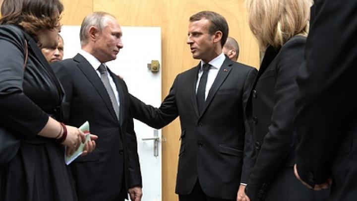 Макрон звонит Путину в основном по просьбе Зеленского – МИД Франции