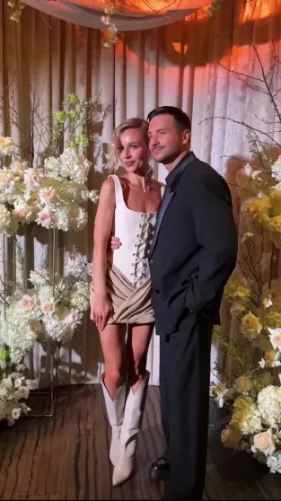 Платье с корсетом, Ксения Собчак, Пелагея, Сергей Лазарев и Николай Басков среди гостей: Полина Гагарина отметила 39-летие Гагарина, Полина, дочерью, Сергей, рождения, которым, Собчак, Полины, певиц, замужем, Лазарев, дважды, престижного, годуГагарина, профессионалов, Голоса, конкурса Singer аналог, вокального, азиатского, актёра