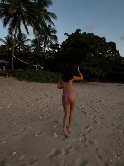 Жена Александра Петрова Виктория снялась в бикини на отдыхе с мужем и сыном Петров, Виктории, Александра, сыномВиктория, Александр, Виктория, ПетроваВиктория, ПетроваСын, Викторией, Милославская, Петровы, ПетроваАлександр, женой, Петрова, актёра, экстремистской, Женитьба, расставании, объявляли, масштабную