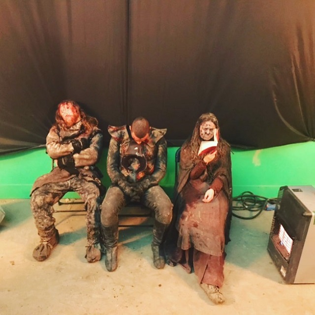 Забавные снимки со съемочных площадок знаменитых сериалов Забавные снимки со съемочных площадок знаменитых сериалов кино и тв,юмор и курьезы