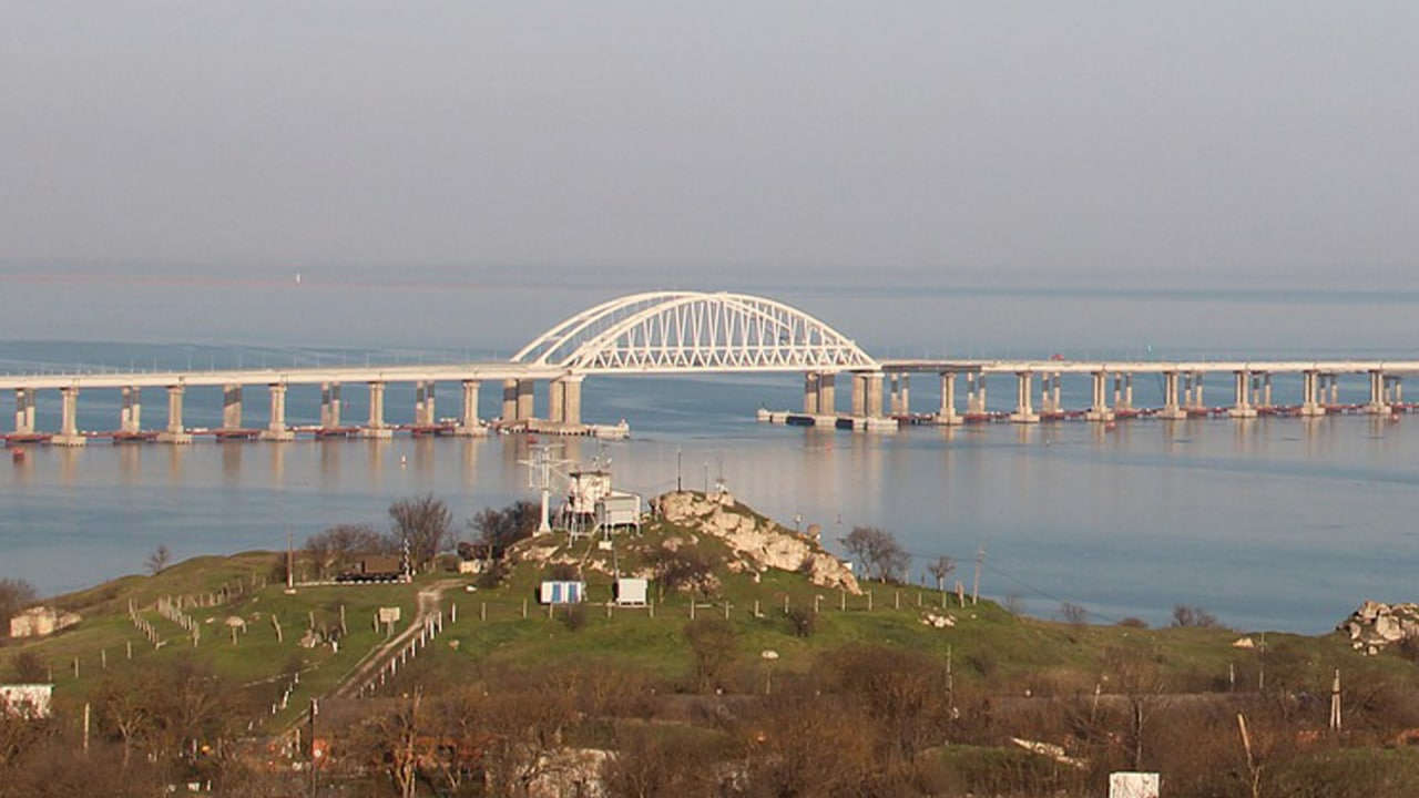 Киевский режим чувствует себя безнаказанным: что стоит за угрозами Украины уничтожить Крымский мост Политика,Украина
