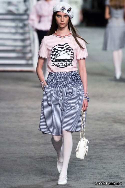 Chanel 2019 круизная коллекция Chanel 2019 круизная коллекция