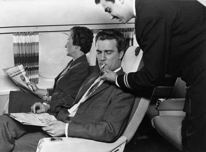 Хорошо, что сегодня в самолетах нельзя курить, но все же в стиле этому парню не откажешь! Шикарно, богатство, охренели, перелёт, роскошь, самолёт, фото