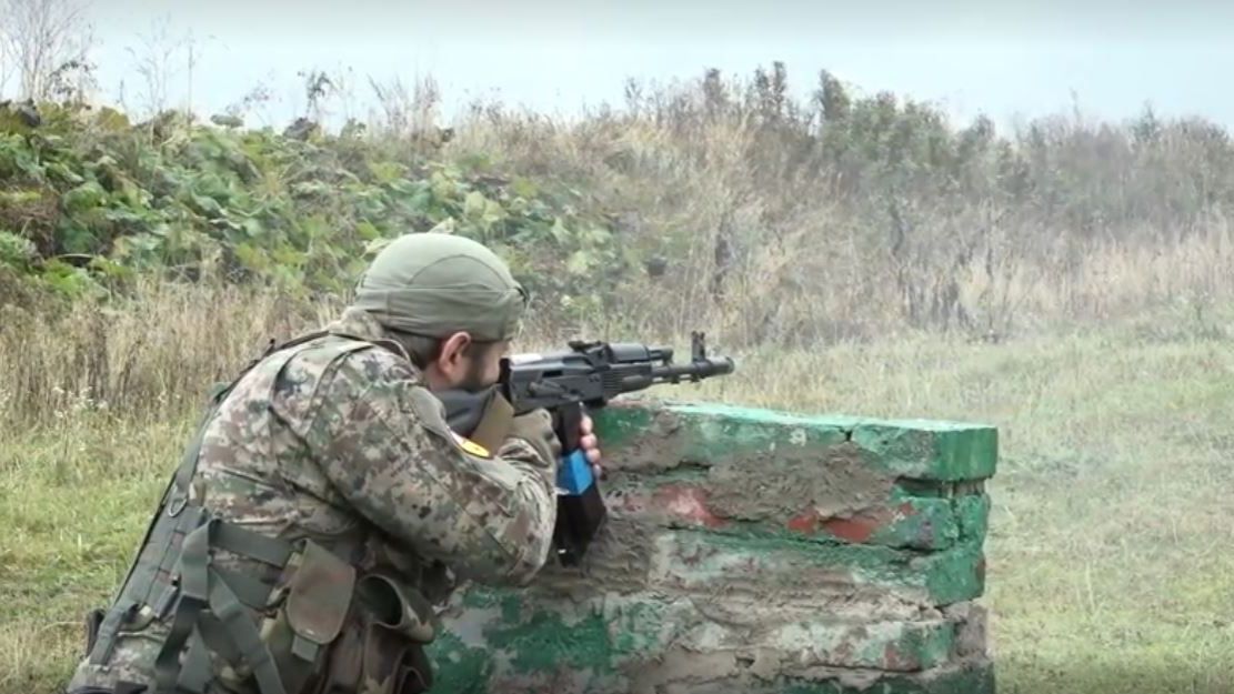Ветераны ополчения ДНР делятся военным опытом с мобилизованными бойцами