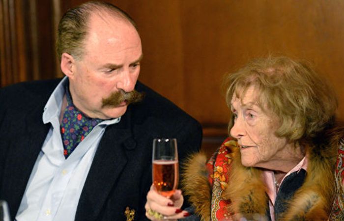 Как вице-мисс Россия — 1936 спустя 95 лет после эмиграции посетила родину Как вице-мисс Россия — 1936 спустя 95 лет после эмиграции посетила родину Заморские звезды